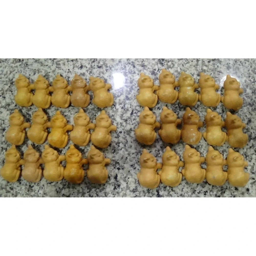Craft CAT KITTEN - LOT OF 30 Ceramic Figurines #397